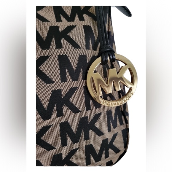 NWOT Michael Kors Jet Set Signature Small Top Zip Black Canvas Shoulder Bag - Picture 4 of 4